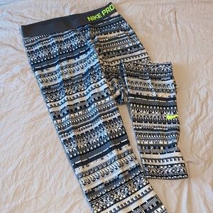 Nike fleece lined legging
